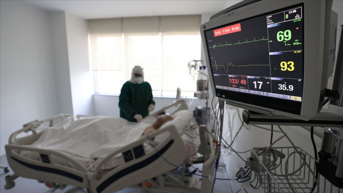 T&uuml;rkiye'de Kovid-19 aktif vaka ve ağır hasta sayısı artıyor 