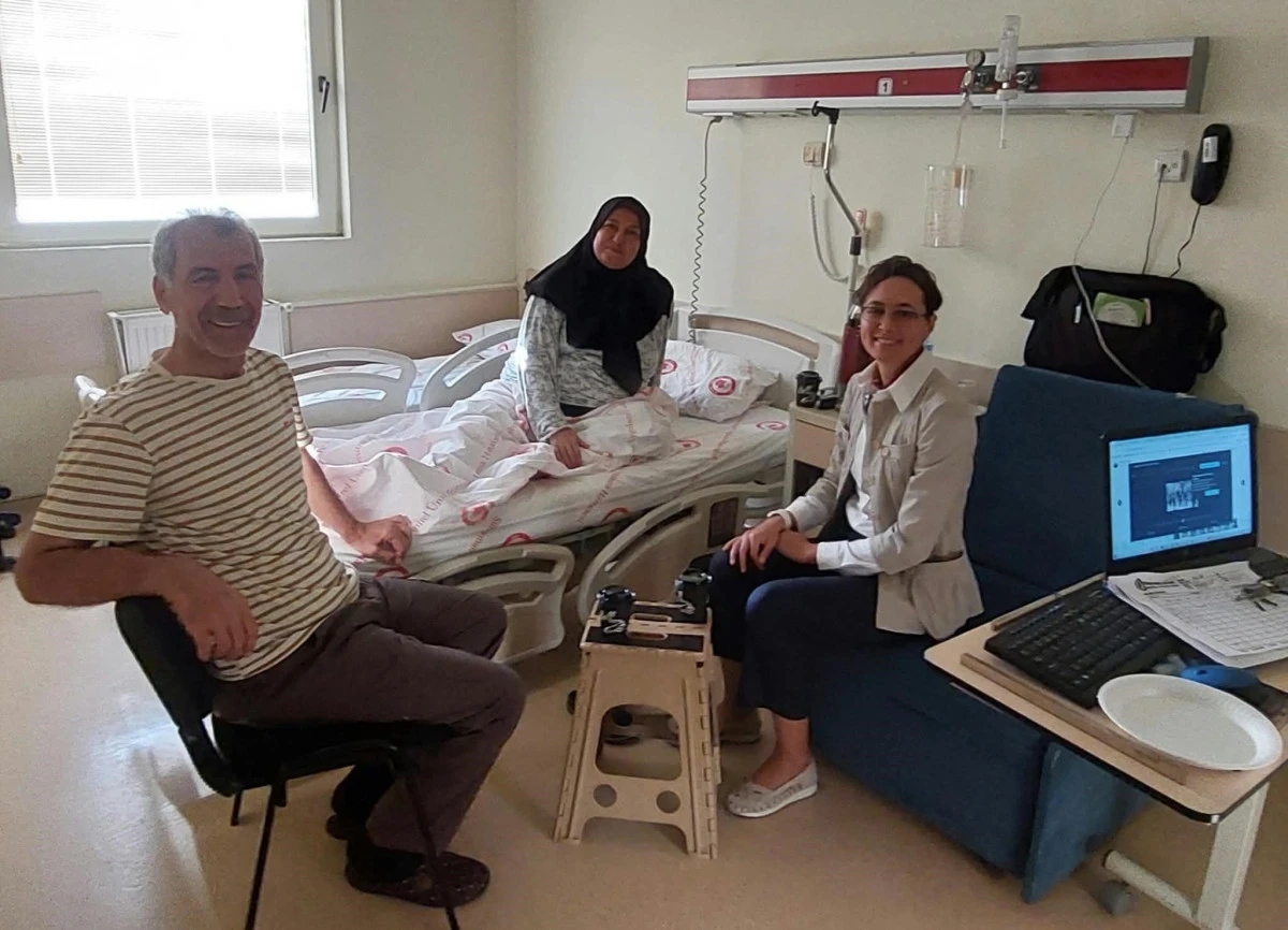 BAŞHEKİM PROF. DR. ERCAN&rsquo;DAN HASTAYA MORAL ZİYARETİ