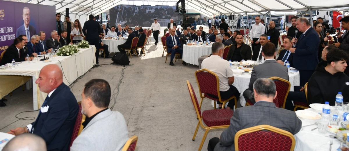 BAŞKAN &Ccedil;ELİK TALEPLERİNİ BAKAN URALOĞLU&rsquo;NA SUNDU