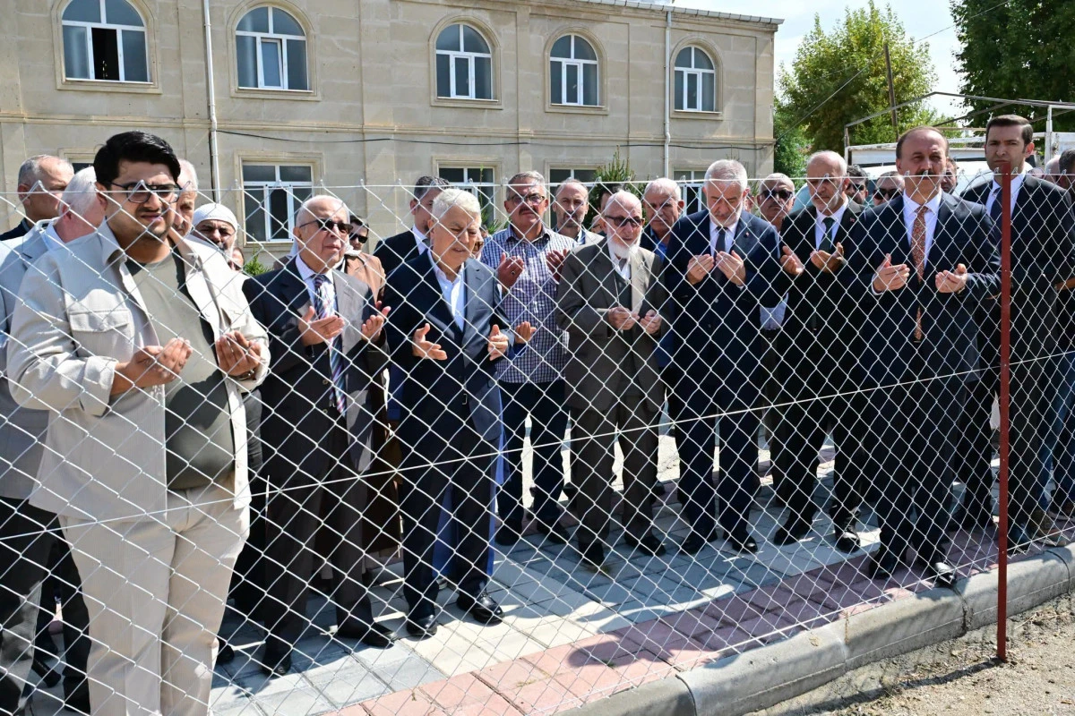 &Ccedil;ELİK AİLESİNDEN ISPARTA&rsquo;YA ANLAMLI ESER