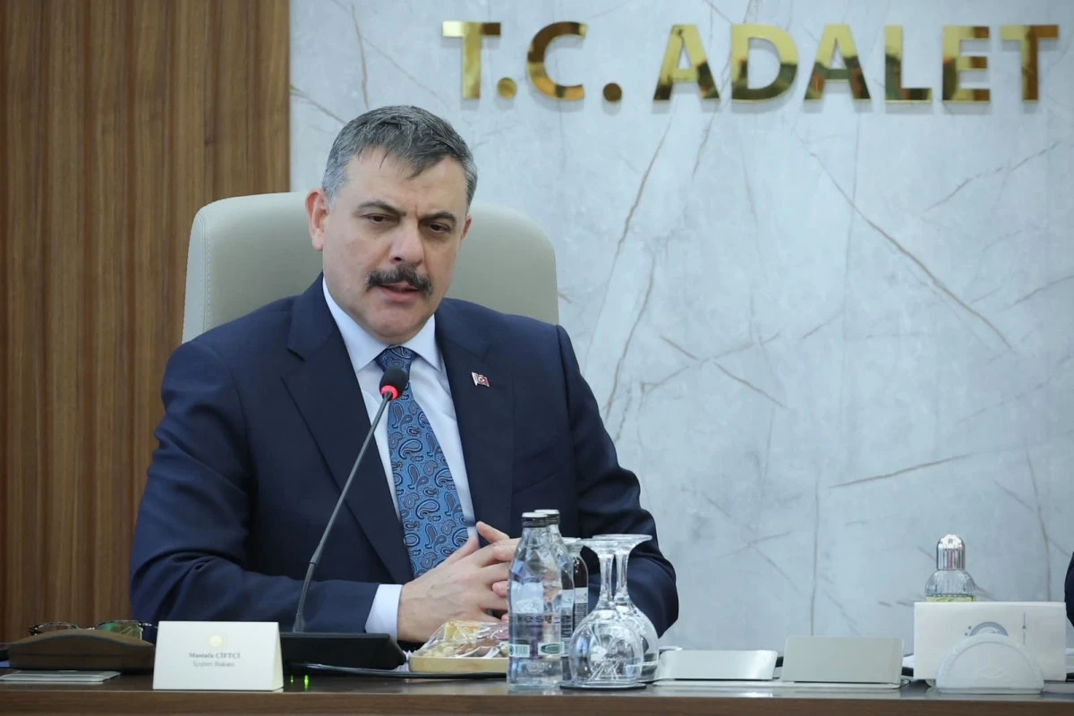 &Ccedil;İFT&Ccedil;İ: MİLLETİMİZİN HELAL KAZANCINA G&Ouml;Z DİKENLERE GE&Ccedil;İT VERMEYECEĞİZ