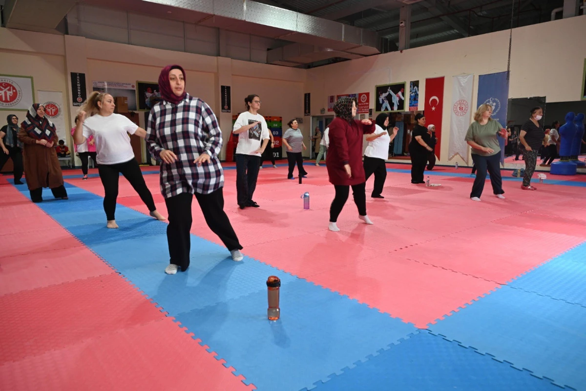 Isparta Belediyesi&rsquo;nden kadınlara y&ouml;nelik &uuml;cretsiz zumba kursu