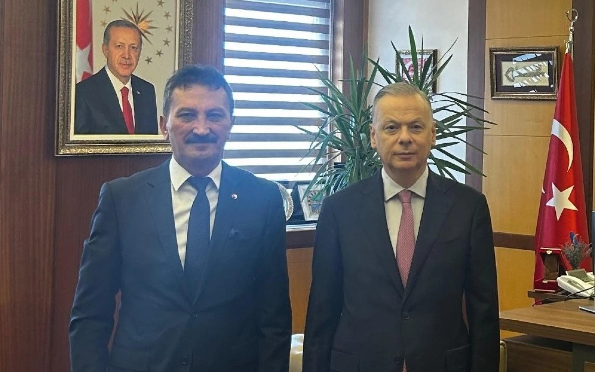 ISPARTA TARIMININ İHRACAT G&Uuml;NDEMİ ANKARA'DA MASAYA YATIRILDI