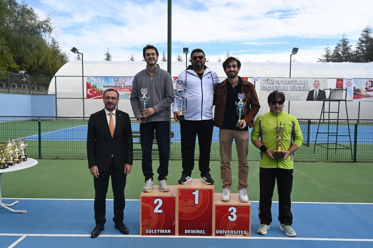 Isparta&rsquo;da Cumhuriyet coşkusu sporla buluştu