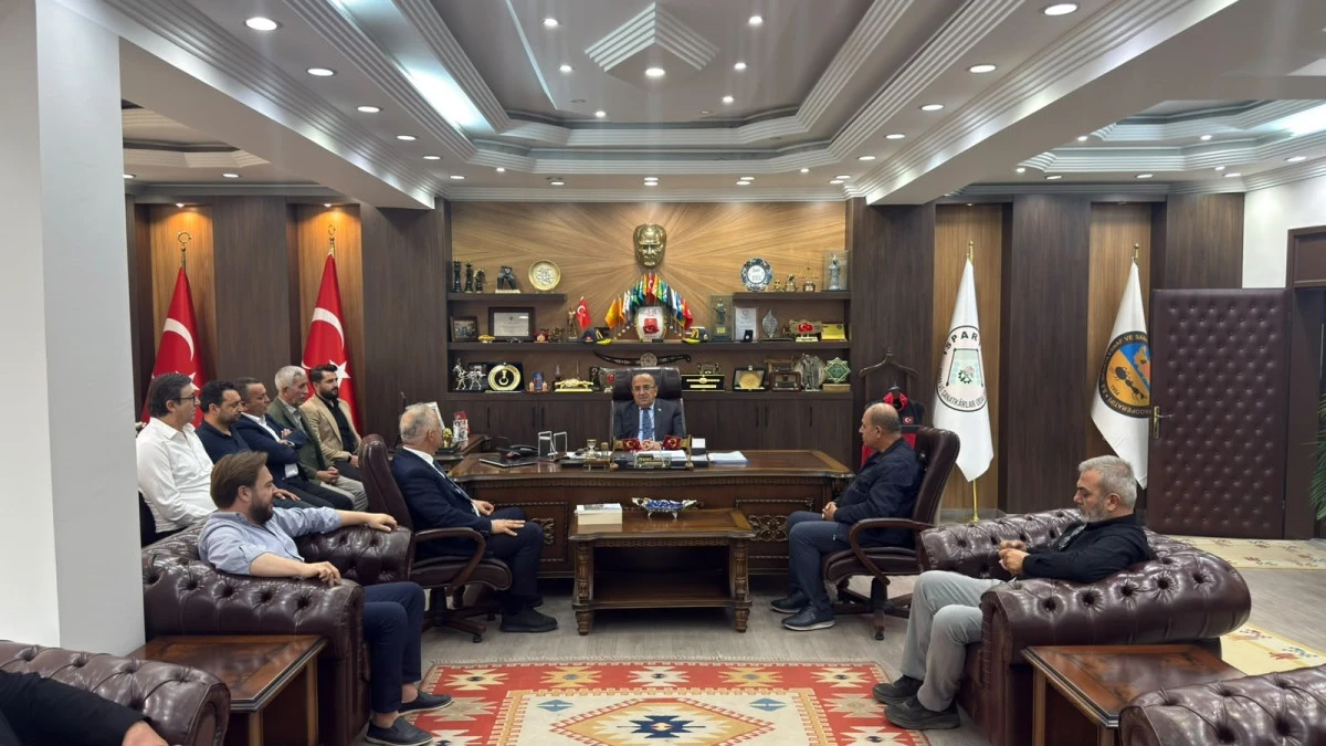 Karabulut&rsquo;tan Tural&rsquo;a ziyaret: Isparta ekonomisi i&ccedil;in ortak &ccedil;alışma vurgusu