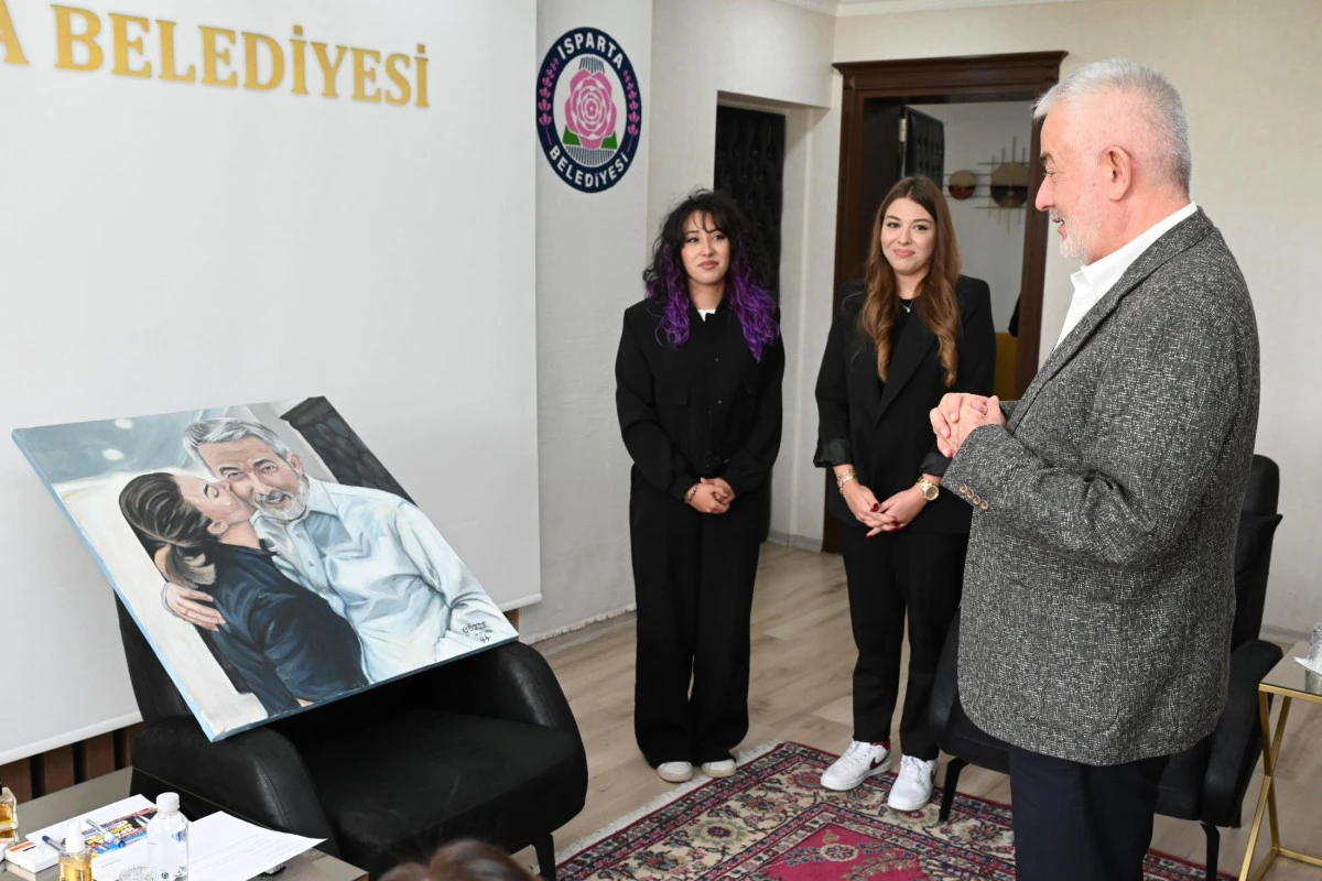 Lise &ouml;ğrencisi G&ouml;zde&rsquo;den Başkan Başdeğirmen&rsquo;i duygulandıran tablo