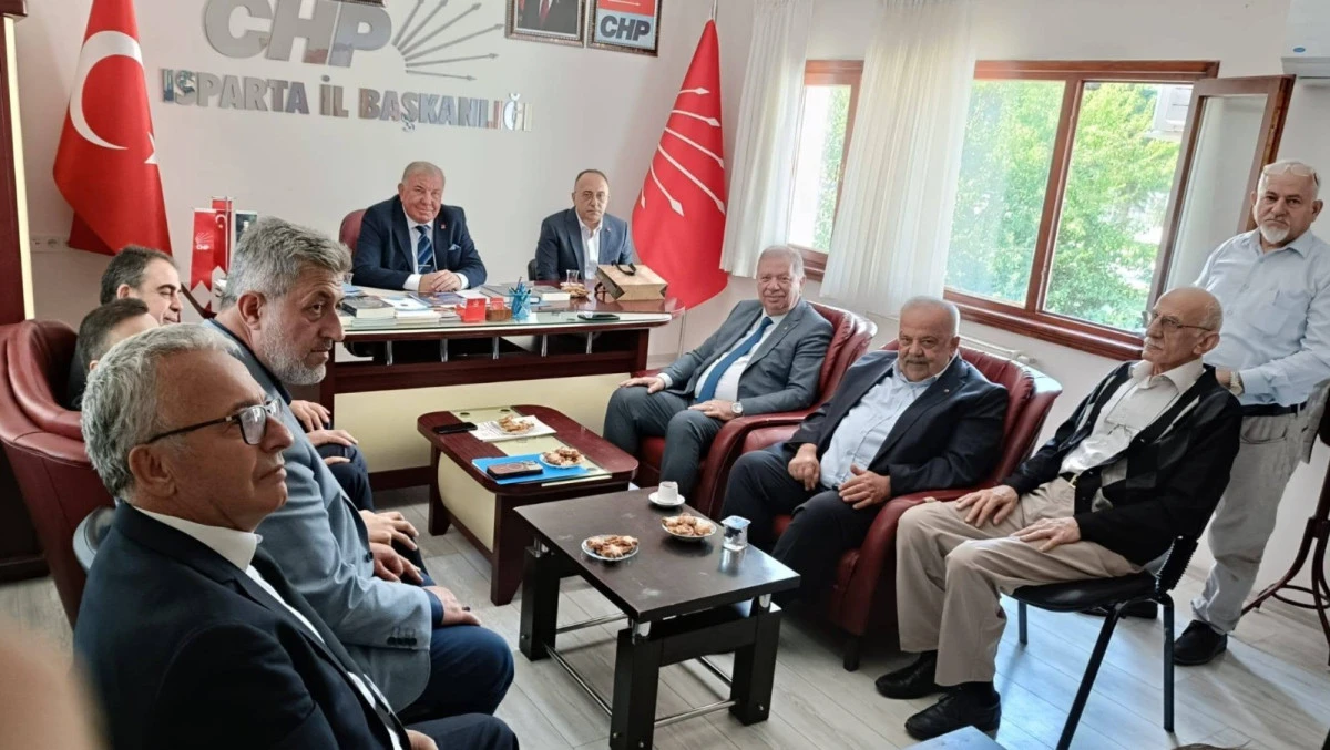 METİN &Ccedil;ELİK, CHP İL BAŞKANLIĞINI ZİYARET ETTİ