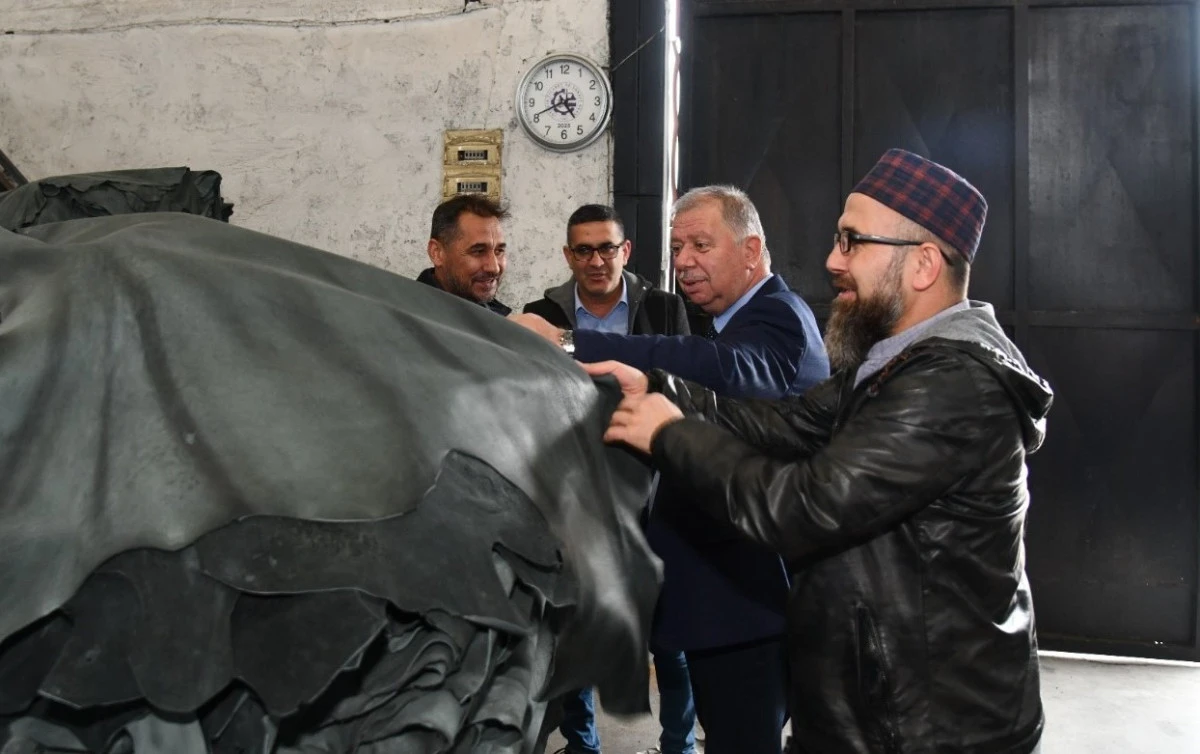 METİN &Ccedil;ELİK DERİ OSB&rsquo;DE &Uuml;YELERLE BULUŞTU