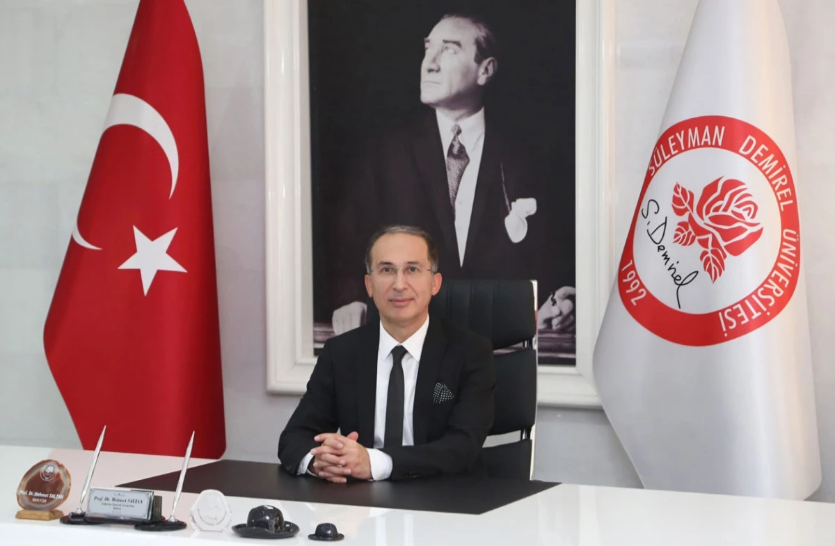 Rekt&ouml;r Saltan: &ldquo;Macaristan&rsquo;da SD&Uuml;&rsquo;n&uuml;n ismini duymak gurur verici&rdquo;